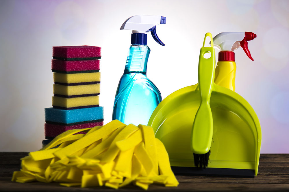 Toxic ingredients of cleaning products to avoid for better lung health